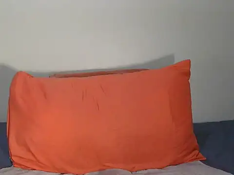 LICKABLETASH98 live XXX chat