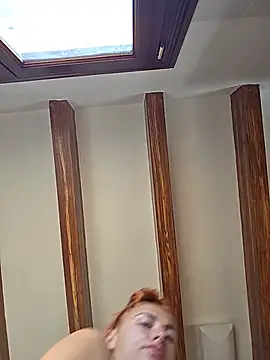 kylie_blck Pertunjukan Webcam