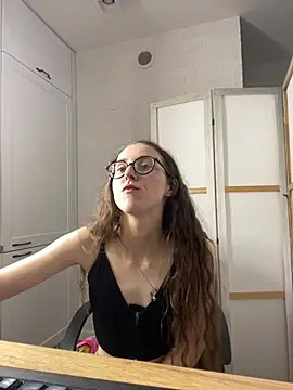 Chat +18 de MartiniiSelenna ao vivo