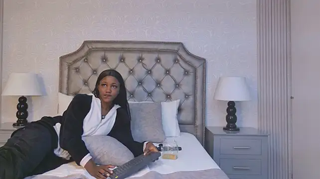 VickyWalles live XXX chat