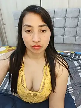 ANGELY_WET_JEET: онлайн-секс-чат