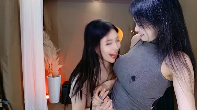 Banana-Milk69 webcam show