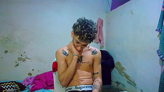 mateodeamjo_07's Webcam Show