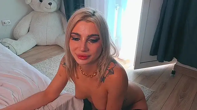 Ashley-Urban live XXX chat