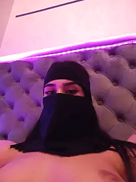 rremase_monroee76 Adlı Modelin Web Kamerası Şovu