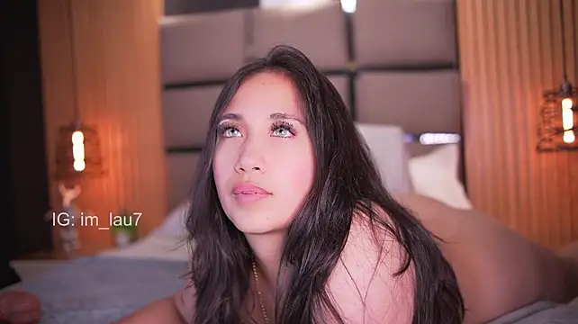 XXX chat uživo modela Lauroberts7