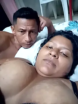 Chat XXX ao vivo de CurvyMelons