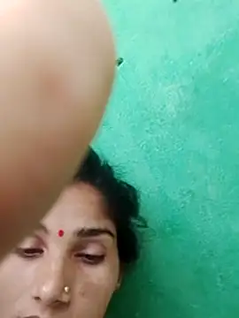 Rinee_iohtuh2's Live XXX Chat