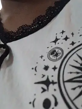XXX chat uživo modela Laxmi_89