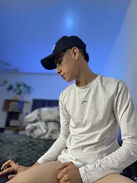 SebastianReed_ 即時 XXX 聊天
