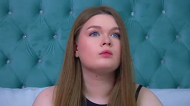 CrystalLyons Chat XXX live