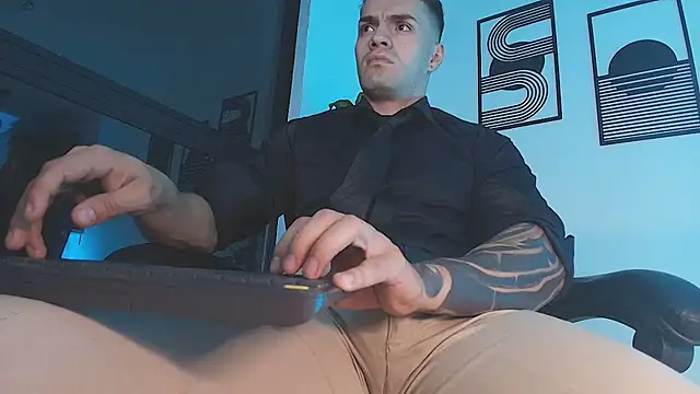 Онлайн чат XXX ALPHA_DOMINUS_