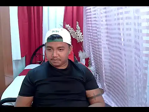 davidhotdesire Show Webcam