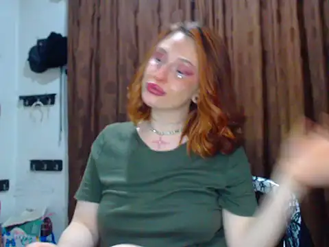 Chat XXX en directo de Redhead_incandy