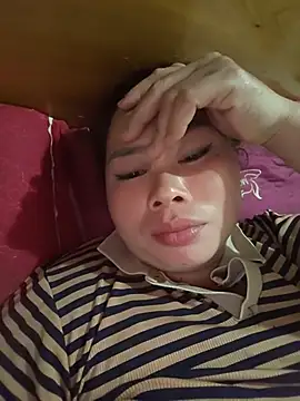 Banana-zz Adlı Modelin Canlı XXX Sohbeti