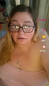 Iceprincess2bad4u's Live XXX Chat