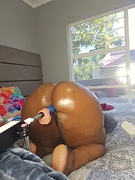 צ'אט XXX בשידור חי של Kinkyphatass
