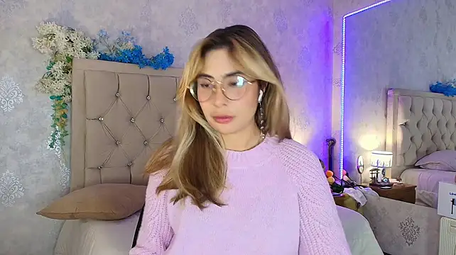 nini_love01 Chat XXX in diretta