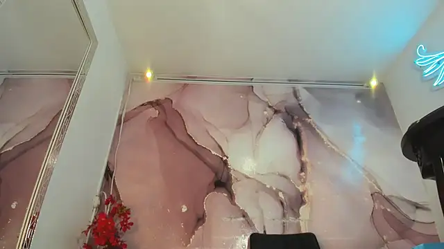 Show modela istina_uwu na web-kameri