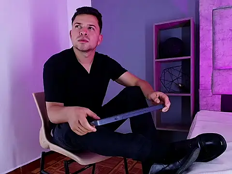 Онлайн чат XXX Hey_Noaah