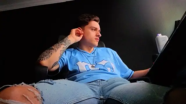 Chat XXX Live FelixStarkk