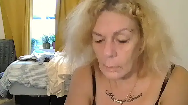 belgianshantie Chat XXX live