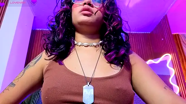 kristen_tay Chat XXX live