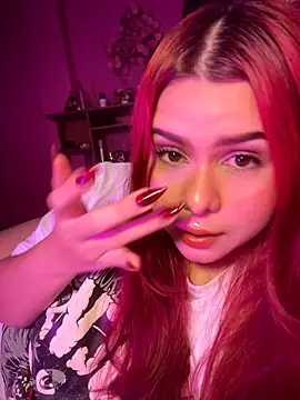 دردشة BlazedPauX الجنسية المباشرة