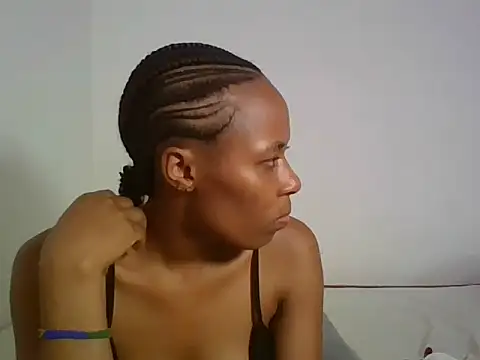 Chat XXX en directo de Cutie_blondiey