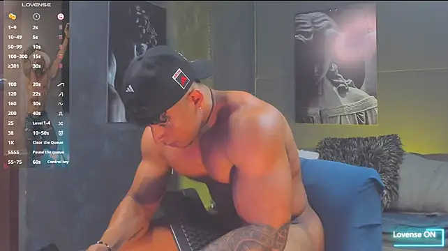bradley_smith Adlı Modelin Web Kamerası Şovu