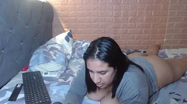 צ'אט XXX בשידור חי של KathyHardcore69
