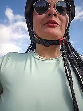 bellapaty's Live XXX Chat