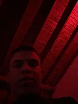 XXX chat uživo modela _Leo_Boy