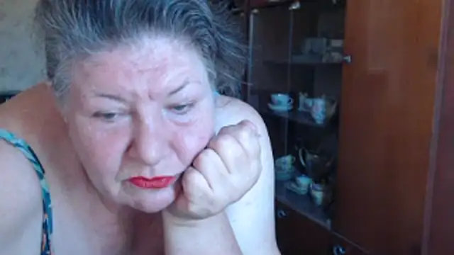 Chat +18 de HotLusi ao vivo