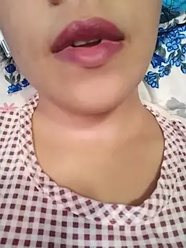 Anki-doll Chat XXX in diretta