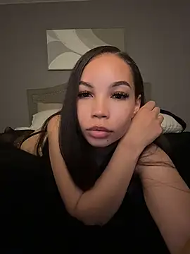 nikkiloveee Chat XXX live