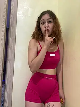 دردشة LynaFrost الجنسية المباشرة