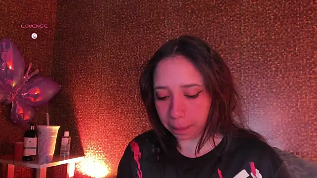 Apartment28n Live XXX chat