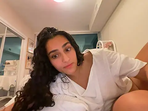 silkygemm – Live XXX-chat