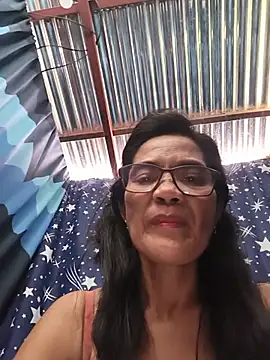 ImYourWoman_55's Webcam Show