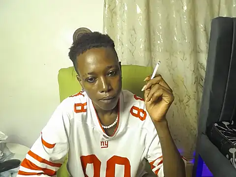 KlaraCandy live XXX chat