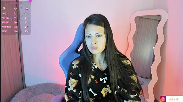 Kylie_Wet: онлайн-секс-чат