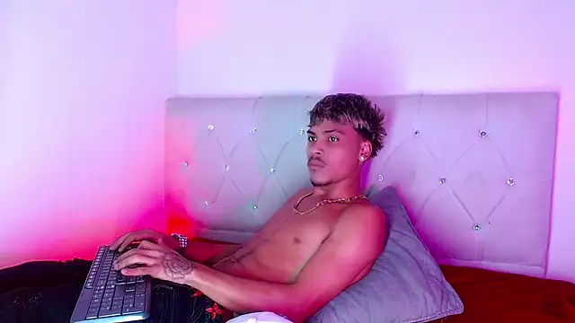 Angel_foxc13 网络视讯表演