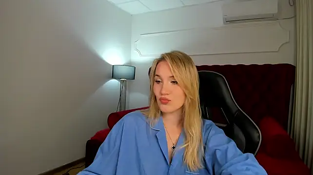ElaraVoltage Live XXX Chat