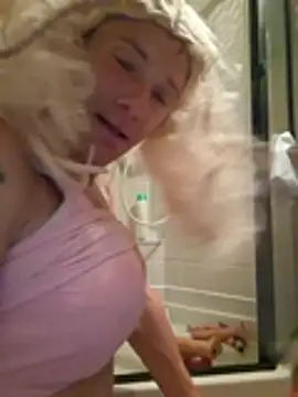 subgirlboyslave's Webcam Show