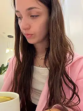 צ'אט XXX בשידור חי של DollyTall