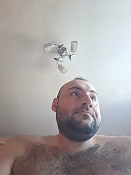 Chat XXX en directo de StrictBobby