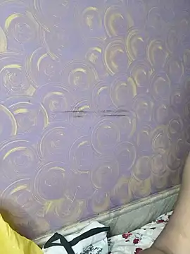 hornyzinia123's Live XXX Chat