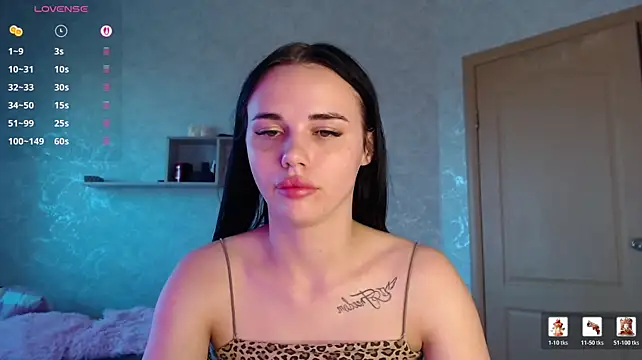 Kseni_a Chat XXX in diretta