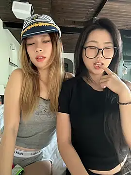 xiaozz-001 Webcam-Show